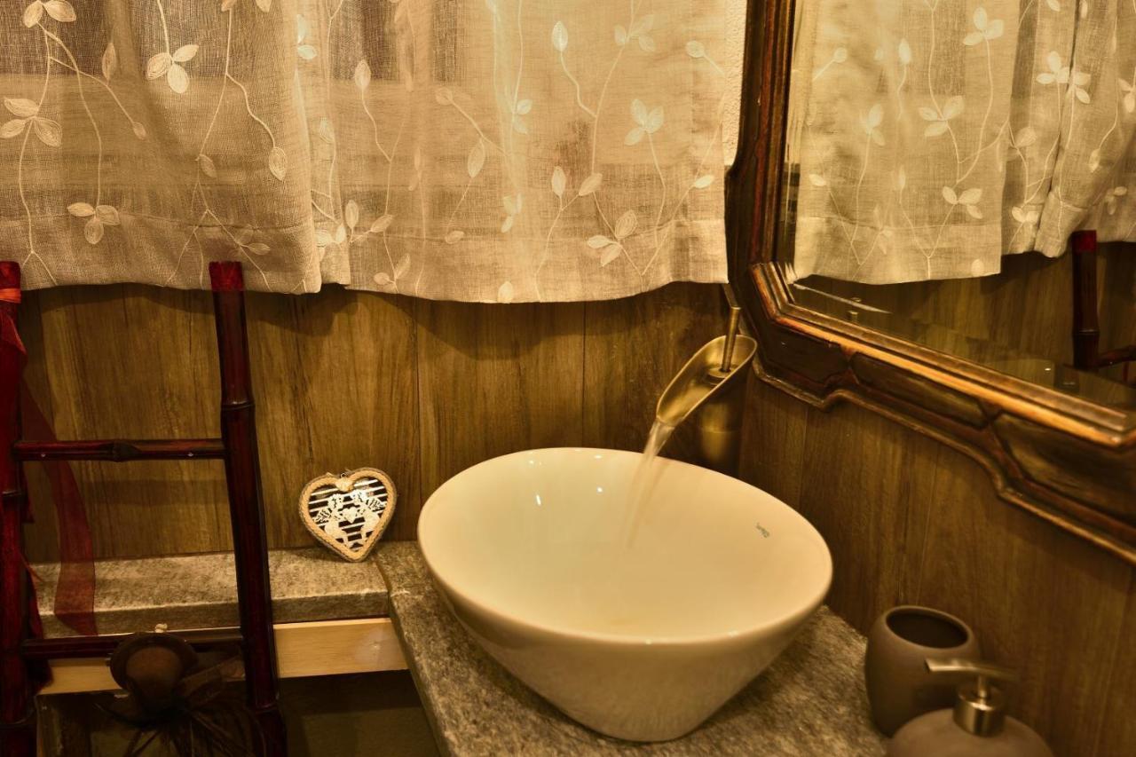Il Borgo Del Castello Hotell Cremolino Eksteriør bilde
