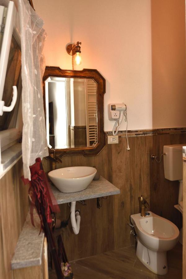 Il Borgo Del Castello Hotell Cremolino Eksteriør bilde